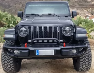 Coche con parachoques