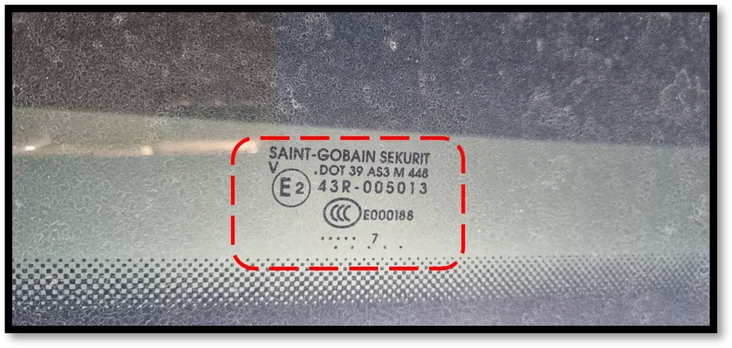 Marca y contraseña de homologación del Cristal Techo Solar