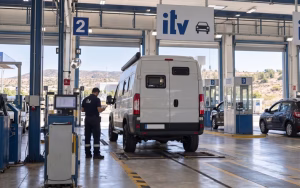 coche preparado para pasar la ITV