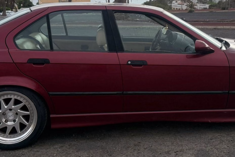 Homologar BMW 320i en Fuerteventura: lateral izquierdo