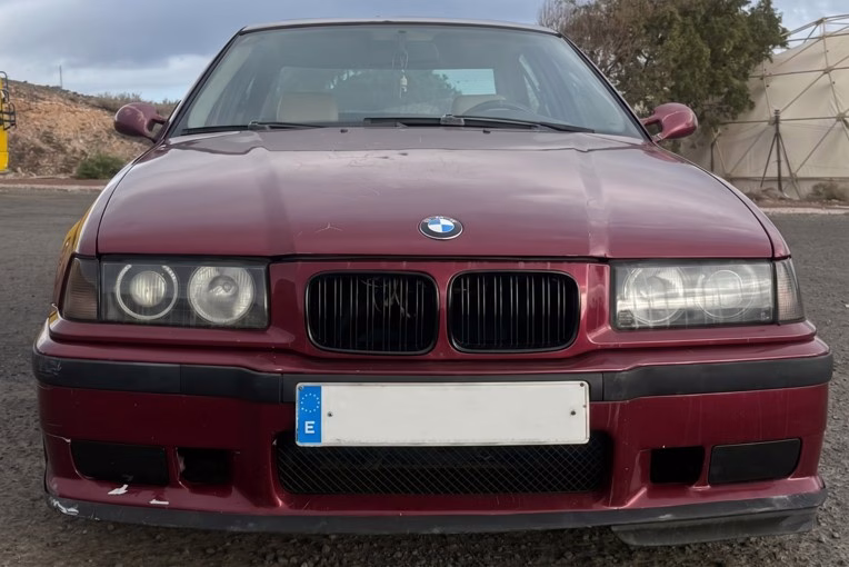 Homologar BMW 320i en Fuerteventura: retirada de los antinieblas