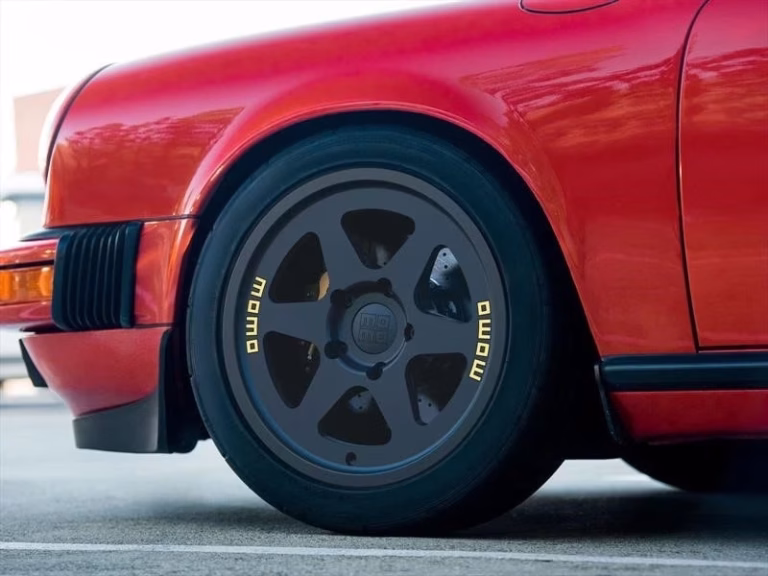Homologar llantas y neumáticos de un coche